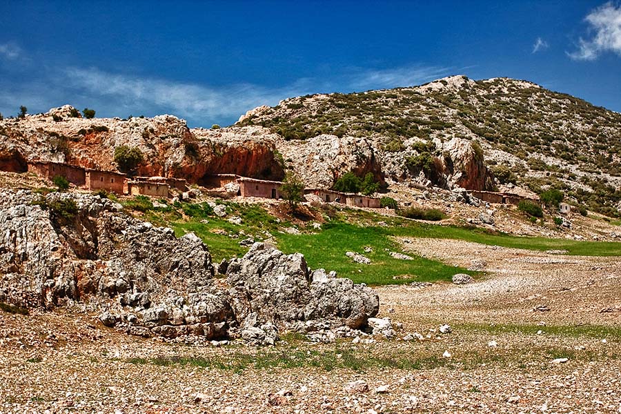 surrounding of Friouato Cave 900